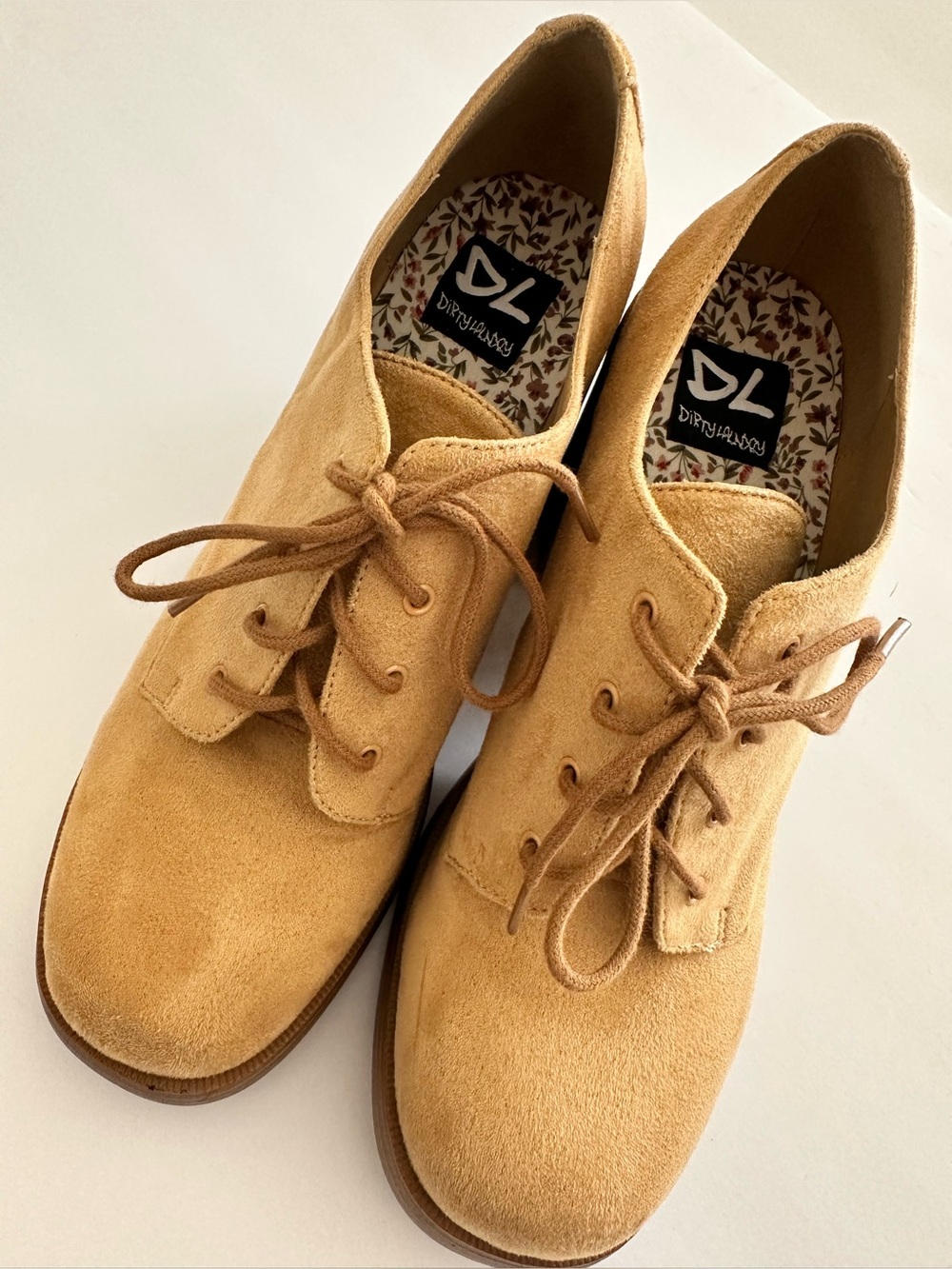 Dirty Laundry Women’s Tan Lace-Up Suede Boots 9M